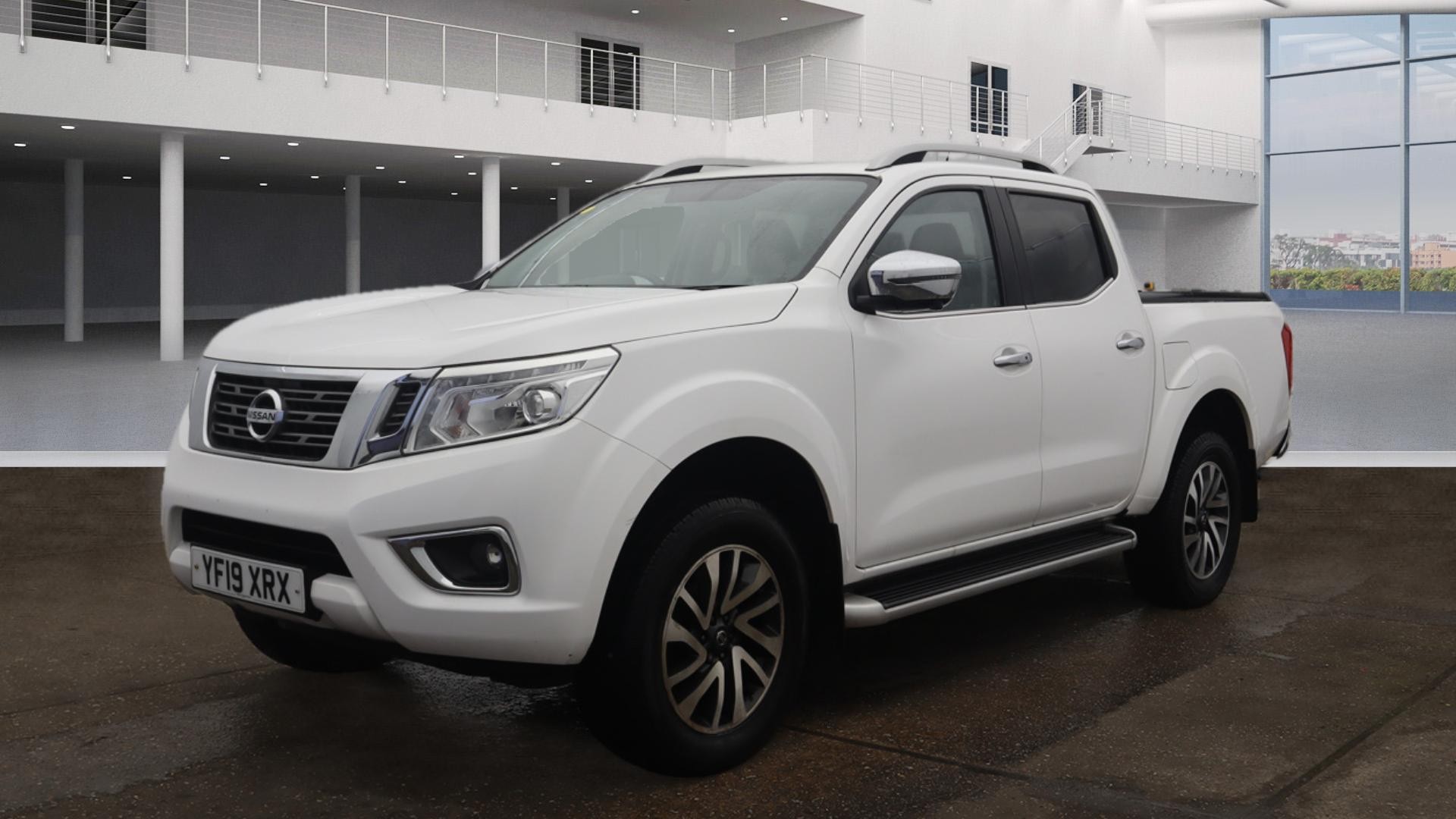 NISSAN Navara